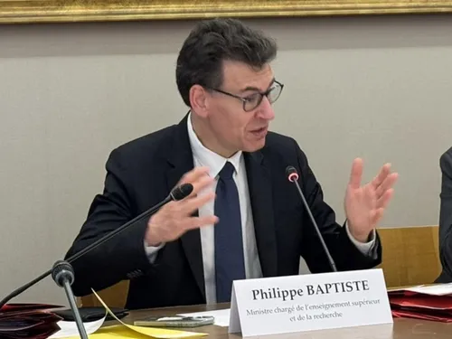 Deux membres du gouvernement sont attendus ce matin à Massy