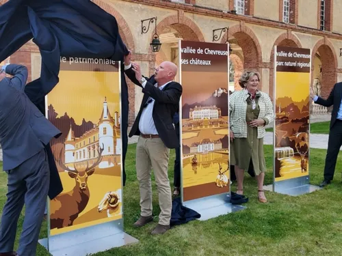 De nouvelles « cartes de visite » pour le patrimoine yvelinois 