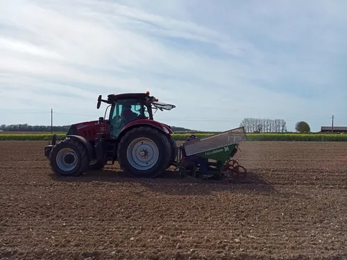 L'énergie locale passe par la terre dans les Sablons 