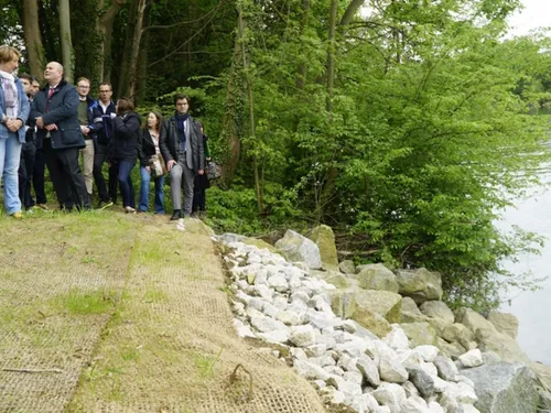 Après deux ans de chantier, la digue de Croissy-sur-Seine est...