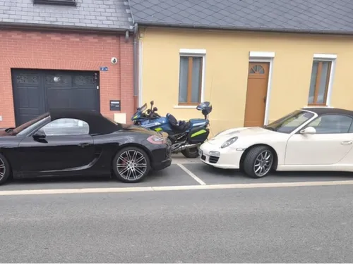 Somme : mère et fille fonçaient chacune dans un bolide à 140 km/h