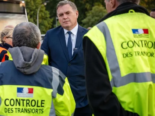 À Dreux, un ministre affirme cibler les chauffeurs de bus dépistés...