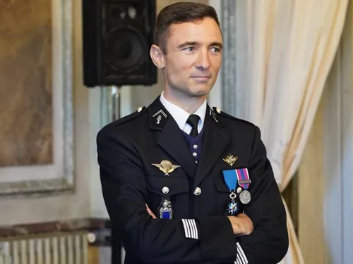 Le colonel Emmanuel la Combe prend la tête du groupement de...