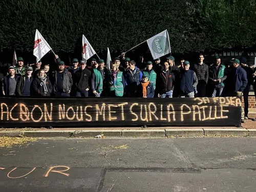 Près de 200 agriculteurs se sont réunis hier mercredi à Amiens 