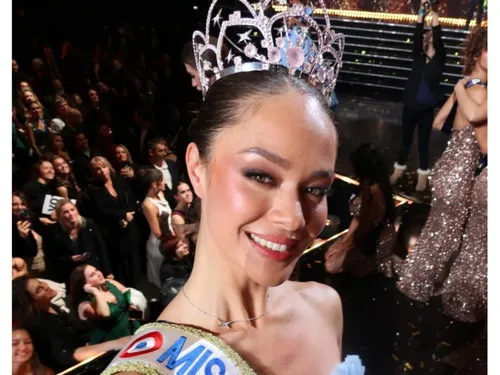 Yvelines : un premier bain de foule pour Miss France