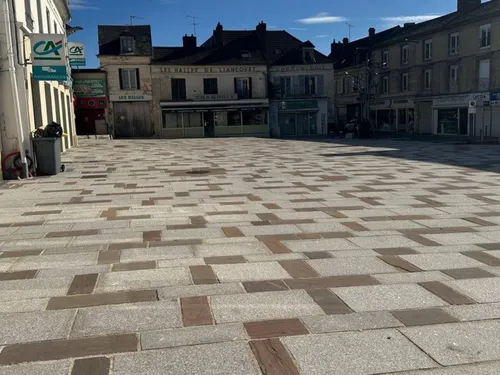 Les commerçants de Liancourt en colère pour une place... sans...
