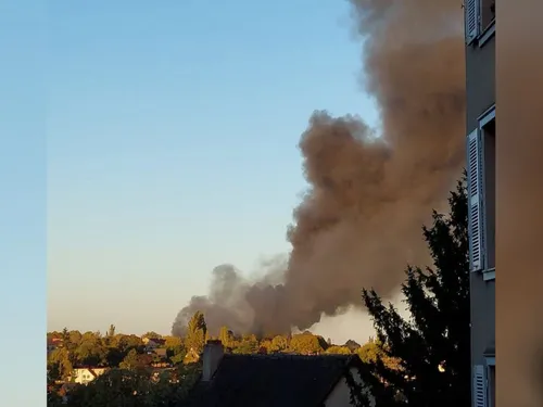 Chartres : d'où venait cette colonne de fumée noire ?