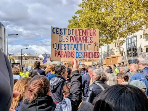 Manifestations : plus de 1.500 personnes rassemblées à Chartres...