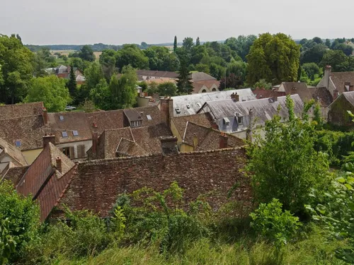 Chaumont-en-Vexin représente l'Oise dans la course au titre de...