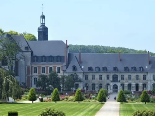 Somme : les enfants bientôt retirés de l’abbaye de Valloires par...