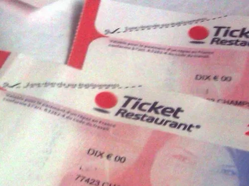 Tickets-restaurants : le gouvernement fait volte-face, il sera...