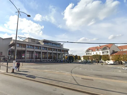 l'ancienne Caisse d'allocations familiales a Arpajon sera...