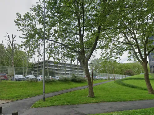 Comparution immédiate à Evry pour falsification d'un certificat...