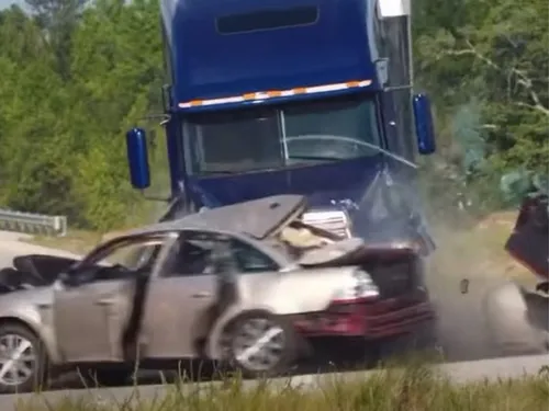 Sécurité routière : le clip choc relayé par la préfecture des...