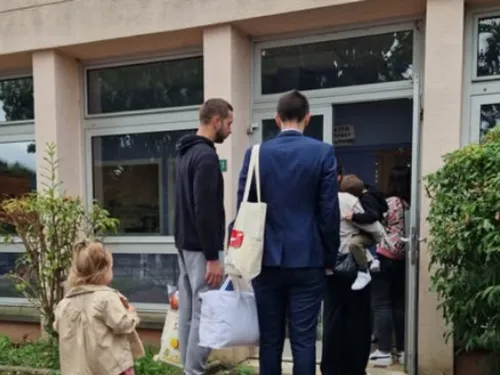Des parents mobilisés contre la fermeture d’une classe dans les...