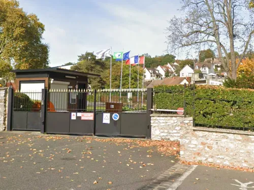 Le meilleur collège de l’Essonne se trouve à La Ville-du-Bois