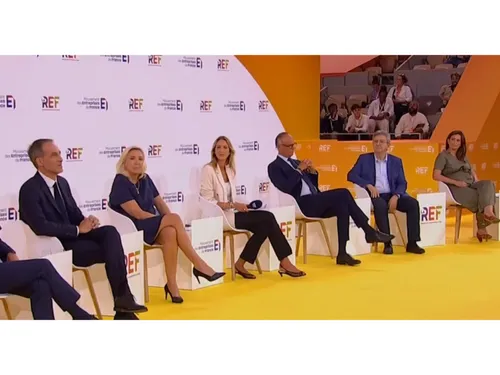 Sept candidats à la présidentielle se sont retrouvés à...