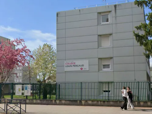 Le principal adjoint du collège Louis-Pergaud à Maurepas mis en...