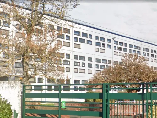 Blocage : la police est intervenue ce matin devant le lycée Jules...