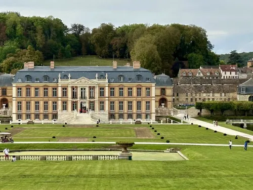 Une commune yvelinoise représente l’Île-de-France pour le village...