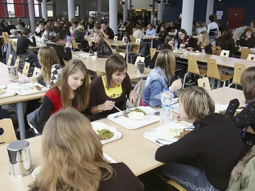 Une alimentation toujours plus locale pour les lycéens des...