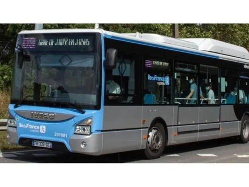En Île-de-France, les usagers des lignes de bus de la grande...