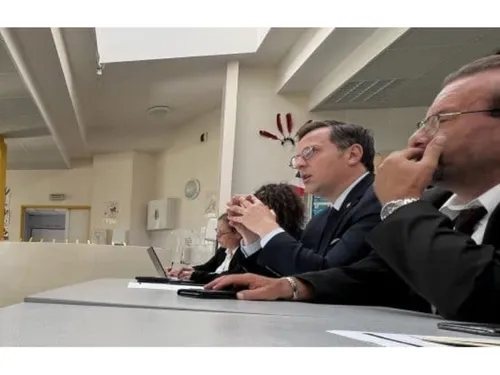 Le port de l'uniforme scolaire en approche à Dreux ? 