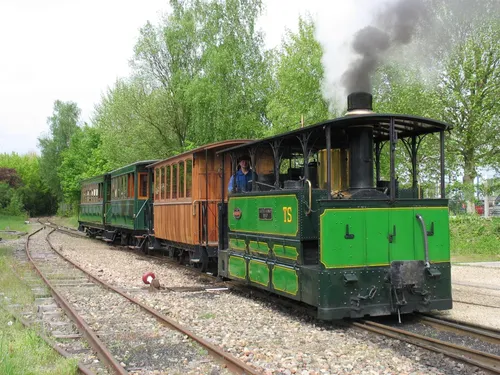 Le train à vapeur reprend du service à Crèvecœur-le-Grand