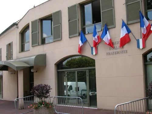 Fleury-Merogis :  le parc naturel promis sur la friche Vernis...