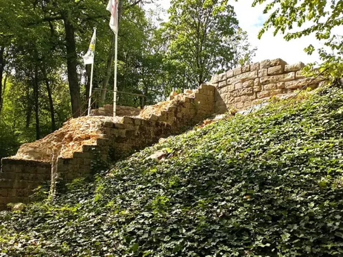 La Motte cachait le château à Toutencourt