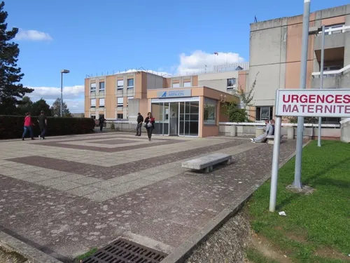 Deux hôpitaux de l’Essonne vont renforcer l’embauche de personnes...