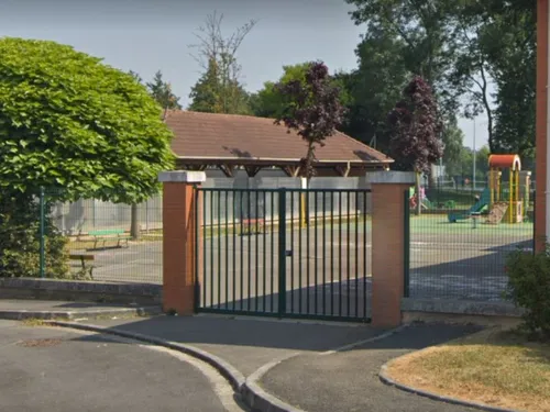 La police a arrêté un rôdeur en début de semaine près d'une école...