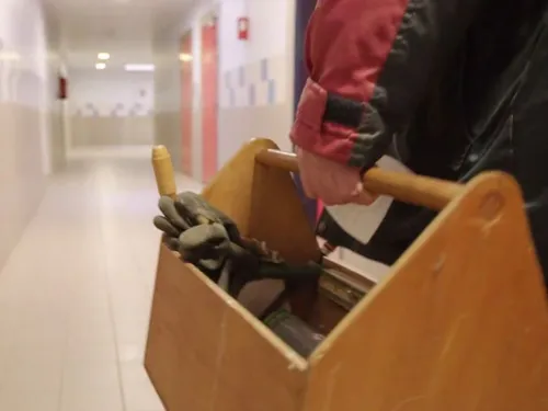 Yvelines : la possible suppression d'agents de maintenance fait...