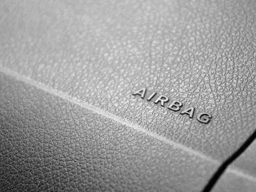 Le gouvernement hausse le ton dans l'affaire des airbags Takata