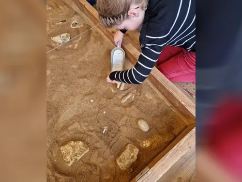 Les familles se glissent dans la peau d’archéologues à Nemours