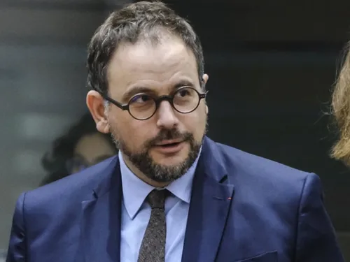 « Janvier sans alcool » : la réponse tiède du ministre Aurélien...