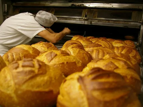 Une commune eurélienne rachète la boulangerie du village pour la...