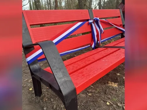 Porcheville aura bientôt son propre banc rouge