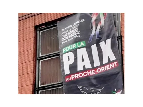 Forcée de retirer la précédente, Trappes installe une nouvelle...