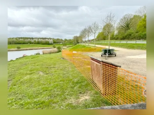 Deux étendues d'eau polluées à Magny-le-Hongre