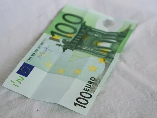 Trois ans de prison dont deux ans ferme pour avoir poignardé son...