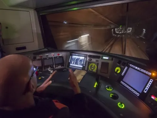 Le RER D passe à nouveau en gare d'Évry-Courcouronnes