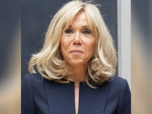 Rumeurs sur la supposée transidentité Brigitte Macron : 2 femmes...
