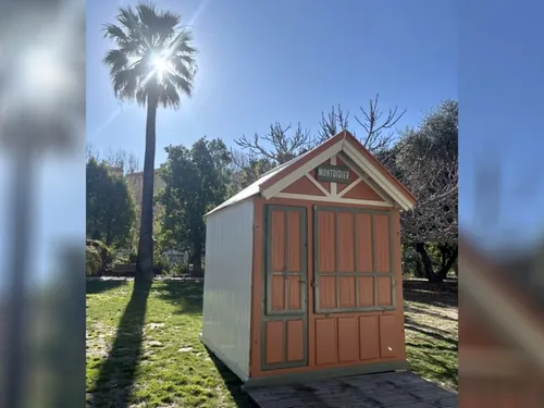 Plusieurs cabines de plage viennent de quitter Cayeux-sur-Mer