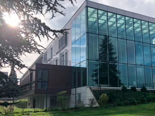 Froid dans les classes : Mobilisation au campus Bougainville de...