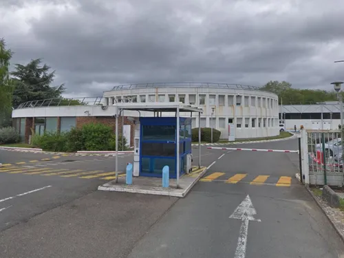 L'Essonne est en première ligne des suppressions de postes chez...