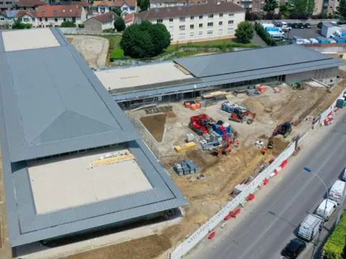 Une rentrée pas vraiment à l'heure pour une école de Poissy