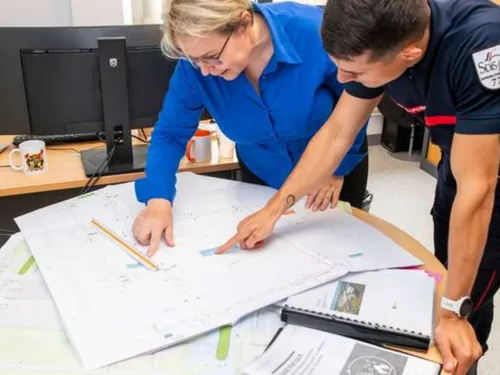 Les pompiers seine-et-marnais recrutent dans le domaine des risques...