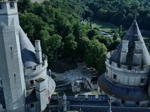 Oise : le château de Pierrefonds est-il hanté ?