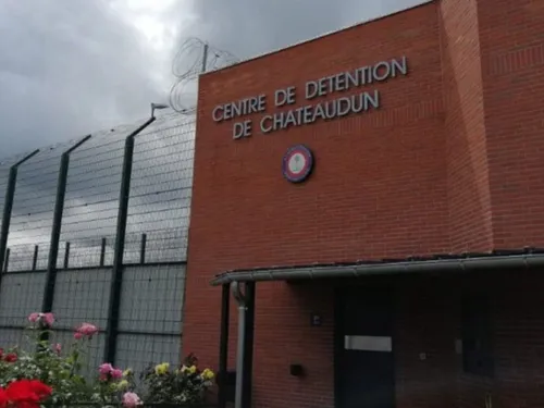 Un détenu de Châteaudun, « privé de soleil », demande des comptes à...